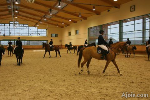 L'intérieur du manège L'intérieur du manège